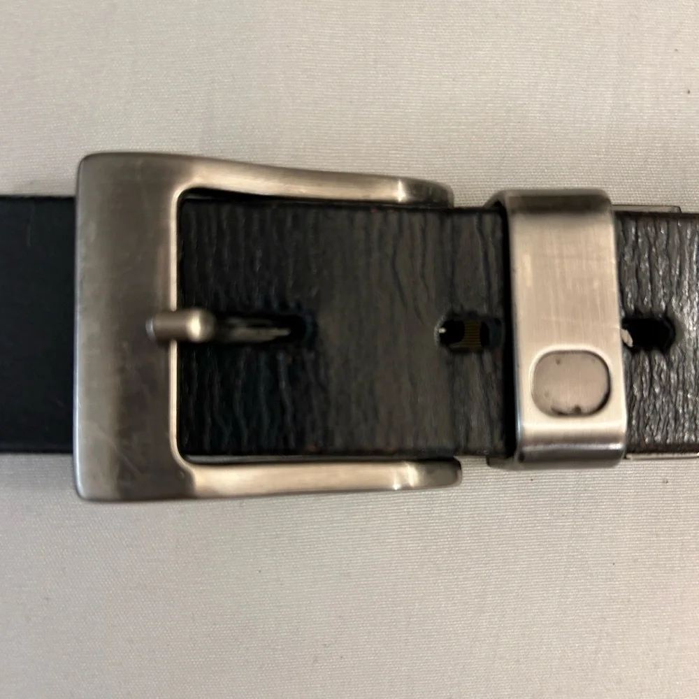 Men’s Argentina Swivel Buckle Reversible Black to Brown Belt
